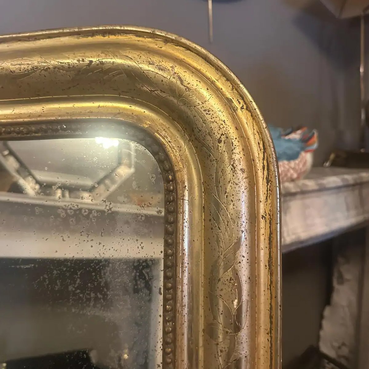 An Antique French Louis Philippe Domed Topped Gold Gilt Mirror - Image 6