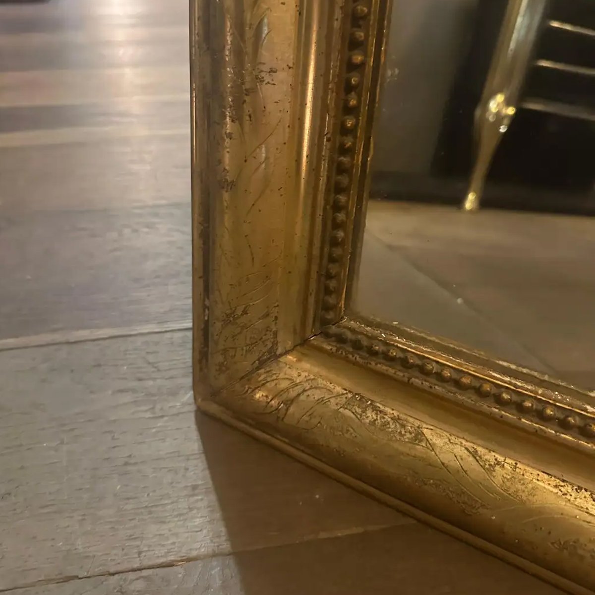 An Antique French Louis Philippe Domed Topped Gold Gilt Mirror - Image 3