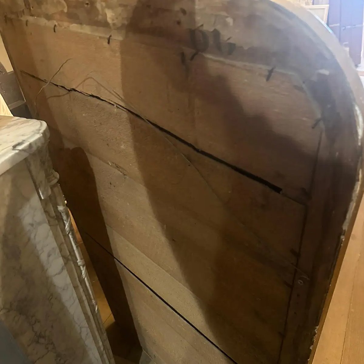 An Antique French Louis Philippe Domed Topped Gold Gilt Mirror - Image 2